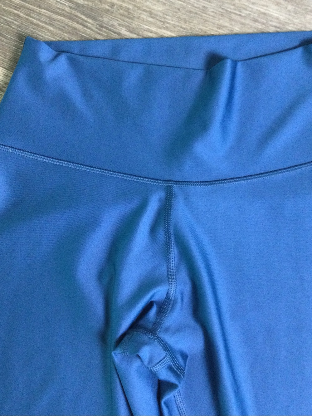 ALO Yoga Deep Blue High-Rise Leggings - Picture 2 of 5